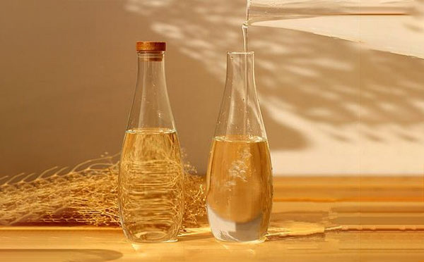 高硼硅玻璃水瓶怎么选：耐温差与密封实测